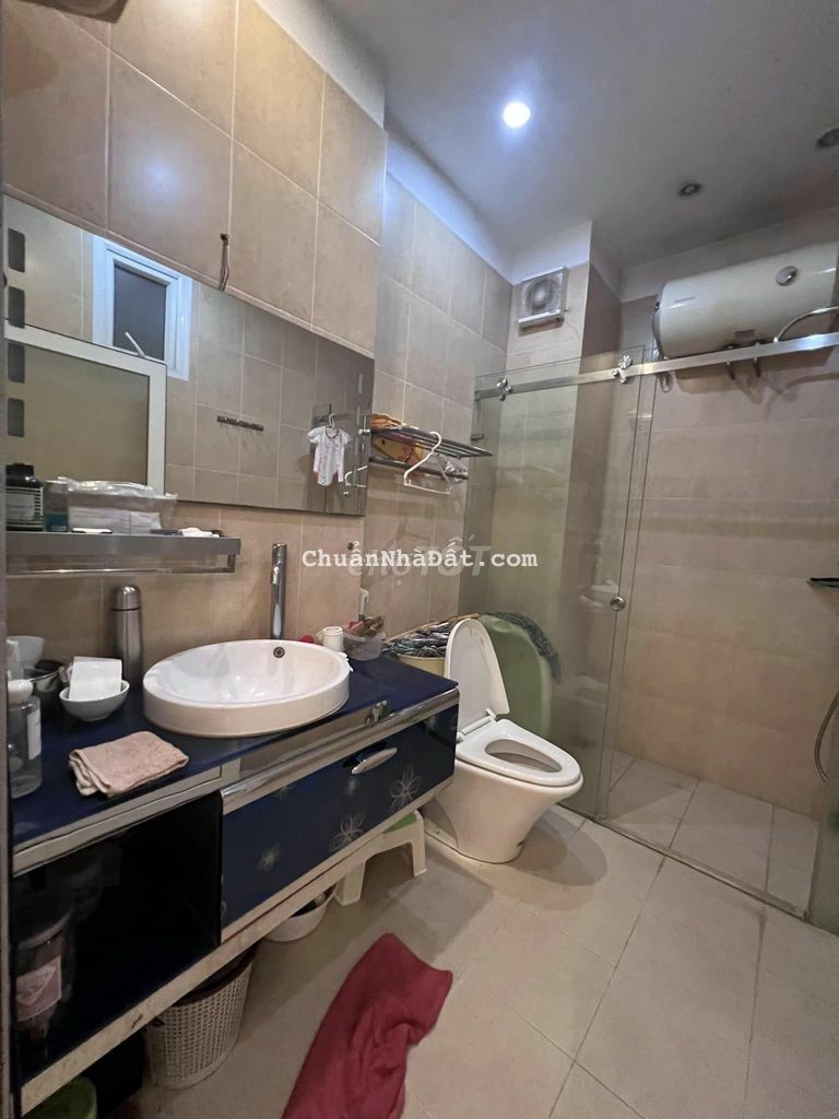 TÒA NHÀ VĂN PHÒNG TRUNG KÍNH ĐÔI, ÔTÔ, THUẬN TIỆN SÁT PHỐ: 110M, 19 TỶ