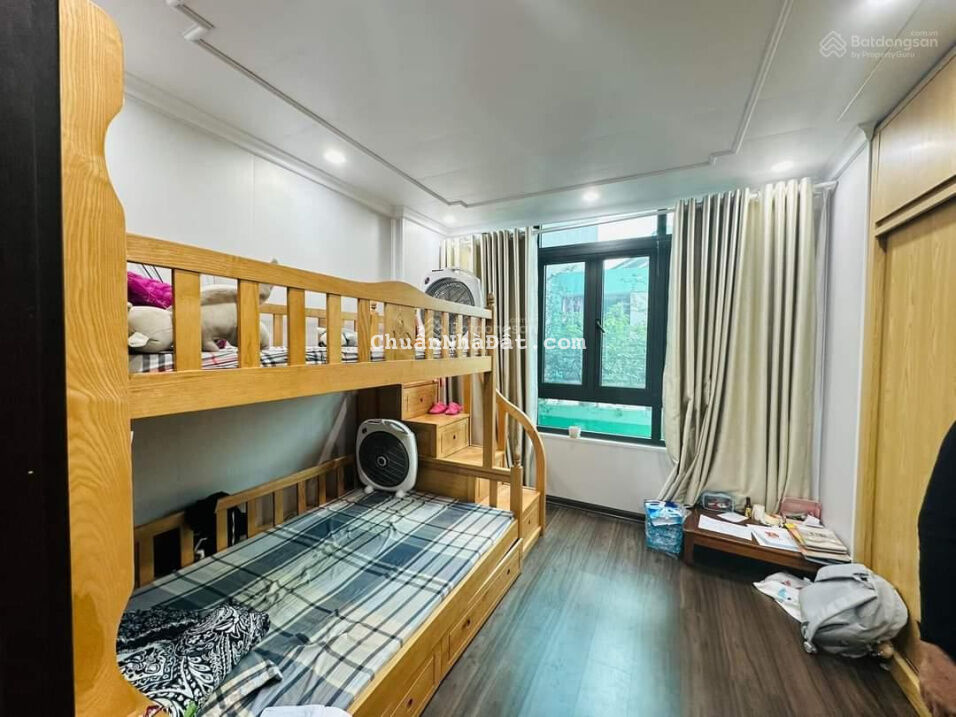 Bán gấp 190m2 nhà Cầu Giấy, 28p kk, vừa ở vừa cho thuê, MT 15m, nhỉnh 24 tỷ có bớt. LH 0348431290