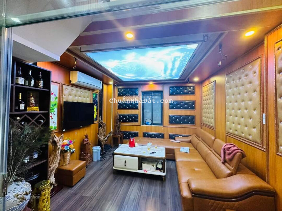 Bán gấp 190m2 nhà Cầu Giấy, 28p kk, vừa ở vừa cho thuê, MT 15m, nhỉnh 24 tỷ có bớt. LH 0348431290