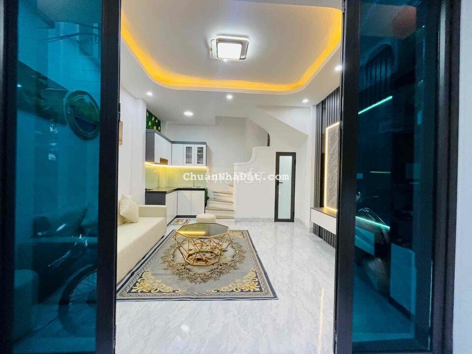 TT CẦU GIẤY, 30M2 3,5 TỶ NHÀ ĐẸP THOÁNG SÁNG Ở SƯỚNG NGÕ RỘNG GẦN PHỐ