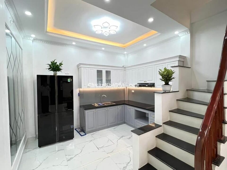 Giá hiếm! Lô góc Yên hòa, ngõ thông, sát phố, ba gác tránh, 34m2*5T,