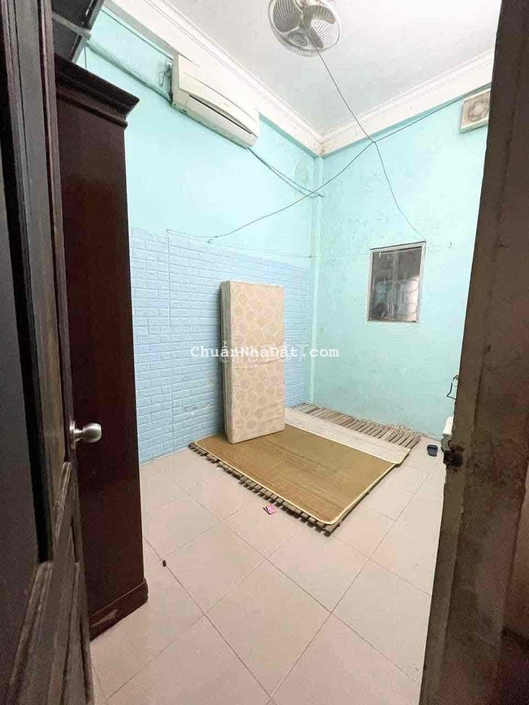 CẦU GIẤY, 35M2 BÁN GẤP 3 TỶ, DIỆN TÍCH RỘNG, NGÕ THÔNG, GẦN PHỐ