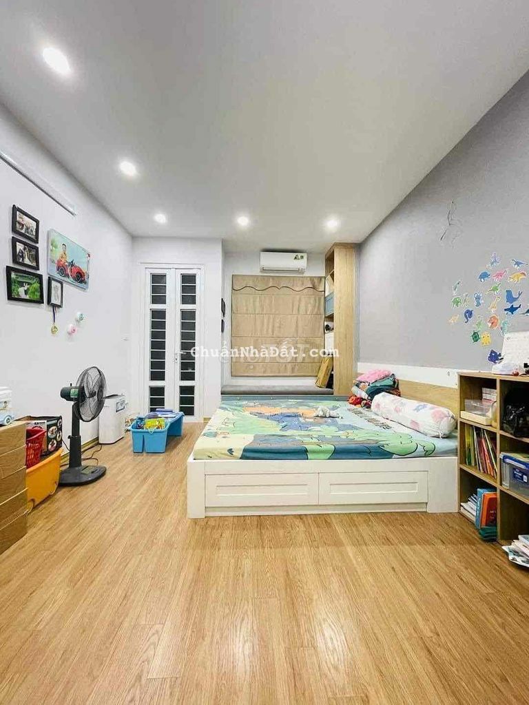 NHÀ DỊCH VỌNG HẬU,36m2, 5 Tầng, Ngõ thông rộng 3m, Ô tô cách 10m