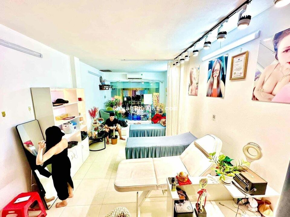 Nguyễn Khánh Toàn 36m2-Mặt Ngõ Kinh Doanh-15m Ô Tô Tránh-Hơn 3tỷ