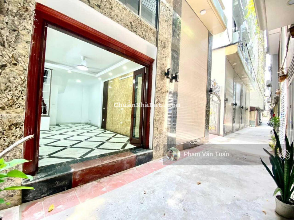 Nhà cực đẹp 36m2x5T ảnh thật. Vuông vắn, mặt ngõ thông, rộng thoáng phố Hoàng Ngân, Nguyễn Thị Định