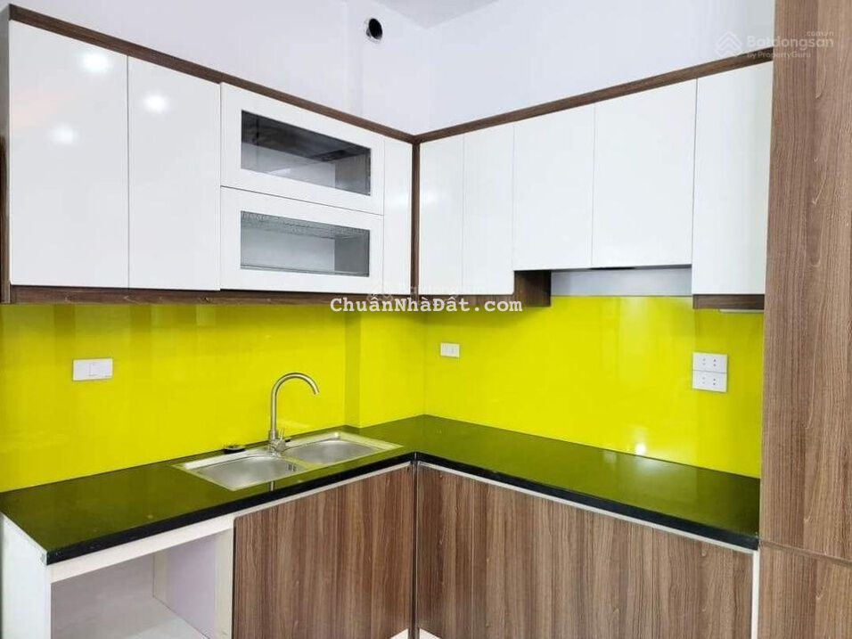 Nhà mới đẹp như mơ Hồ Tùng Mậu, Mai Dịch cách Ql 32 10m, 36m2 x 5 tầng 4.3 tỷ có thương lượng