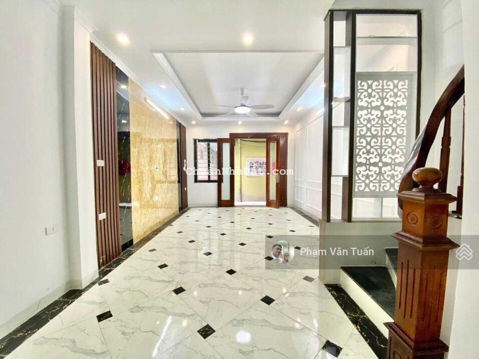 Nhà cực đẹp 36m2x5T ảnh thật. Vuông vắn, mặt ngõ thông, rộng thoáng phố Hoàng Ngân, Nguyễn Thị Định