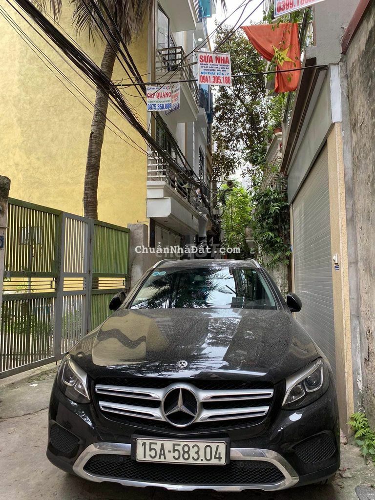 Lạc Long Quân-Ô Tô Đỗ Cửa-Nhà Đẹp Ở Ngay