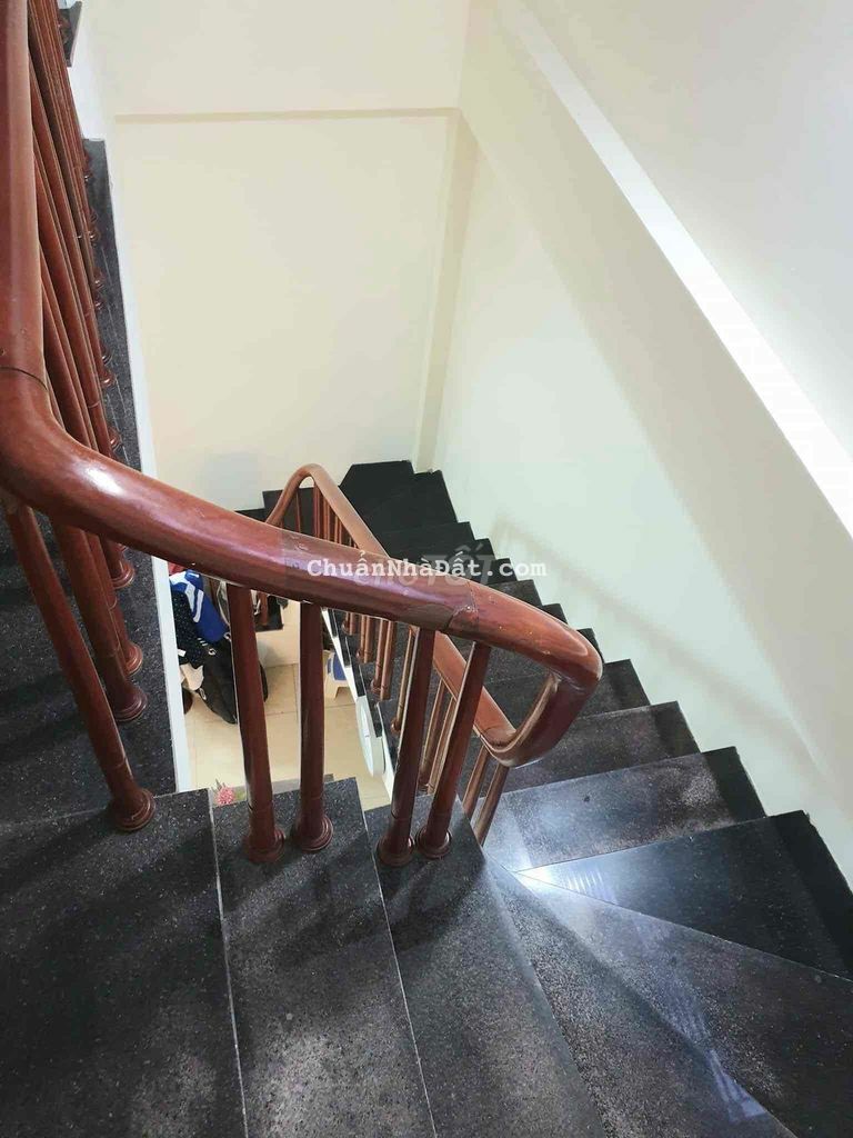 Nhà Nguyễn Khang_37m*5T_Gần phố_Ngõ to_Tặng nội thất