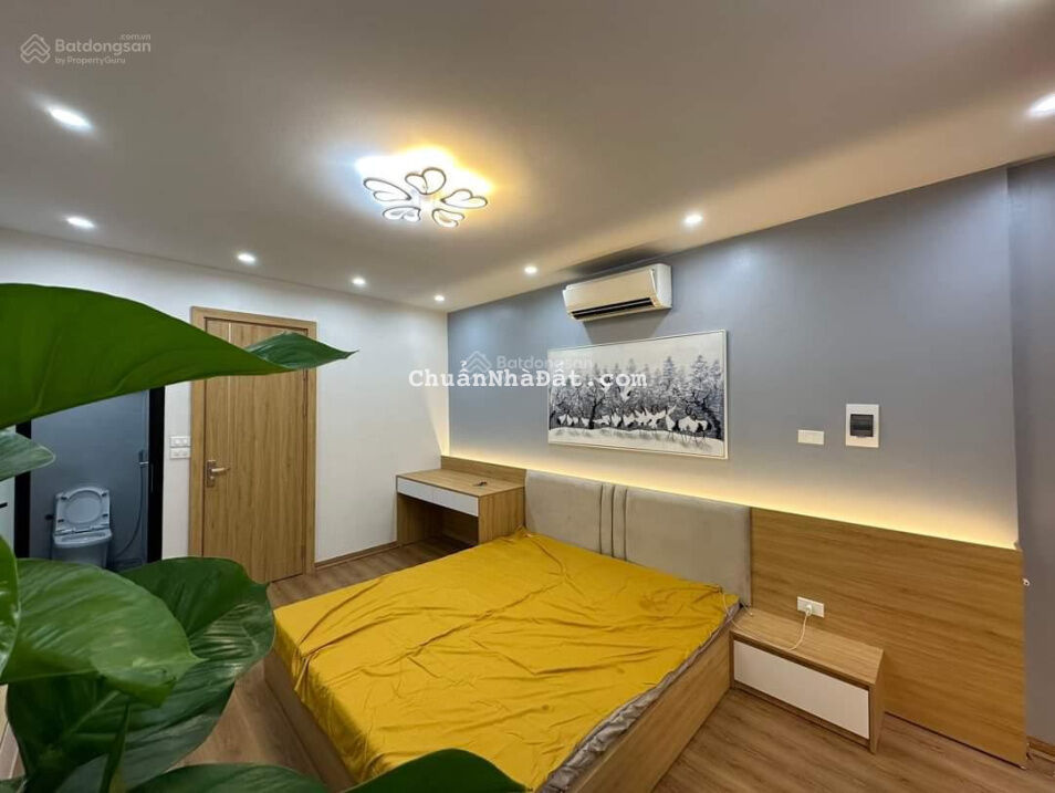 Thật 100%, bán nhà Cầu Giấy 4 tỷ - Trần Bình - gần ĐH Thương Mại - 5T rộng đẹp - ôtô 7 chỗ đỗ cổng Thật 100%, bán nhà Cầu Giấy 4 tỷ - Trần Bình - gần ĐH Thương Mại - 5T rộng đẹp - ôtô 7 chỗ đỗ cổng