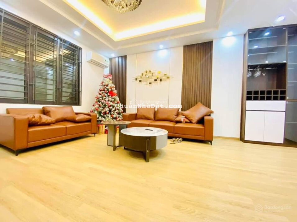 Đẹp như mơ, rẻ bất ngờ! Bán nhà Nguyễn Khang, Cầu Giấy đường ô tô tránh 38m2x5T mới đẹp full đồ Đẹp như mơ, rẻ bất ngờ! Bán nhà Nguyễn Khang, Cầu Giấy đường ô tô tránh 38m2x5T mới đẹp full đồ