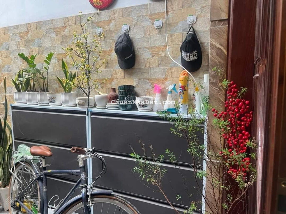 Tin thật, không ảo, bán nhà Doãn Kế Thiện, 38m2x5T - nhà mới, cam kết 1 nhà ra oto tránh nhỉnh 5 tỷ