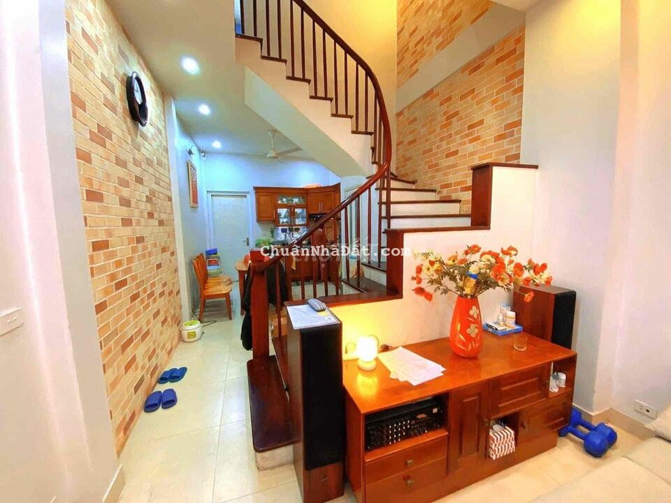 NHÀ PHÂN LÔ HỌC VIỆN BÁO CHÍ,38m2,MẶT NGÕ Ô TÔ TRÁNH,KINH DOANH ĐỈNH