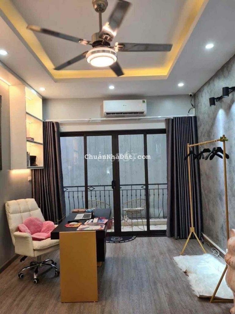 Rẻ và ngon ! Bán nhà gần ngõ 199 Hồ Tùng Mậu, Gần Oto, nhà mới, 40m2