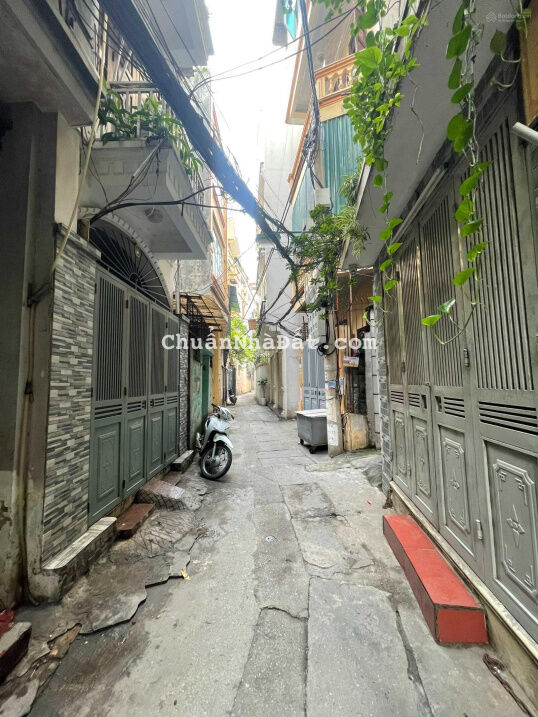 Bán nhà ngõ 1 Võ Chí Công - ngõ thông kinh doanh - 40m2 x 5 tầng - giá 5.2 tỷ - LH 0938010596