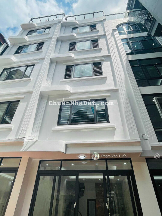 Hiếm! Nhà cực đẹp 40m2x7T Thang Máy chỉ 5.3 tỷ. Lô góc, trung tâm phố Hoàng Quốc Việt, Võ Chí Công.