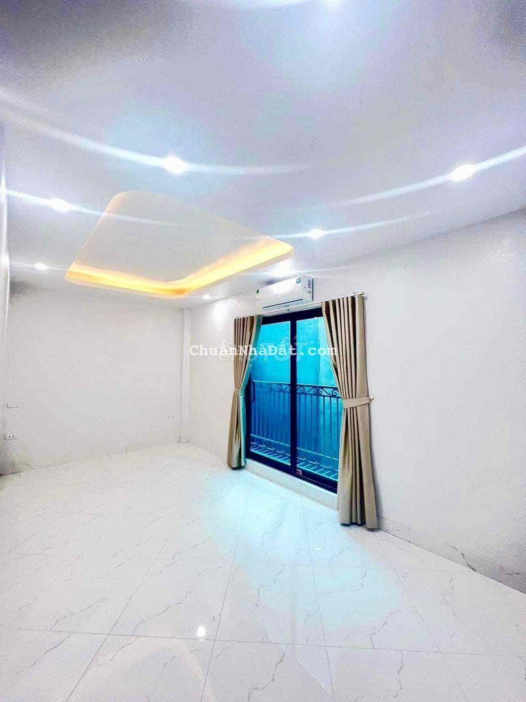 Võ Chí Công 40m2 Nhà Mới 6Tầng Thang Máy Nhỉnh 5tỷ