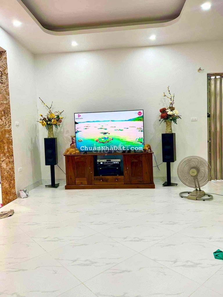 Võ Chí Công 40m2 Nhà Mới 6Tầng Thang Máy Nhỉnh 5tỷ