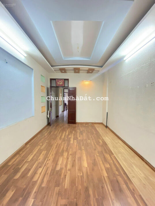 Bán nhà phố Hoa Bằng Cầu Giấy, phân lô, ngõ thông, gần ô tô, nhà đẹp ở ngay, hơn 5 tỷ Bán nhà phố Hoa Bằng Cầu Giấy, phân lô, ngõ thông, gần ô tô, nhà đẹp ở ngay, hơn 5 tỷ