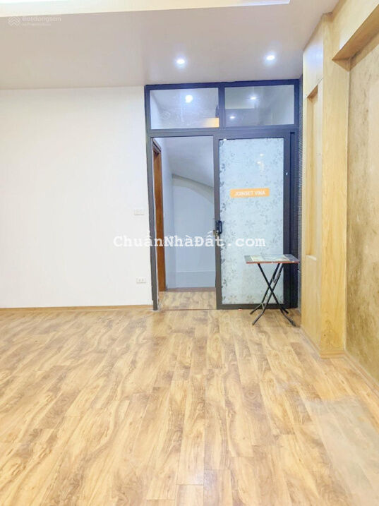 Bán nhà phố Hoa Bằng Cầu Giấy, phân lô, ngõ thông, gần ô tô, nhà đẹp ở ngay, hơn 5 tỷ Bán nhà phố Hoa Bằng Cầu Giấy, phân lô, ngõ thông, gần ô tô, nhà đẹp ở ngay, hơn 5 tỷ