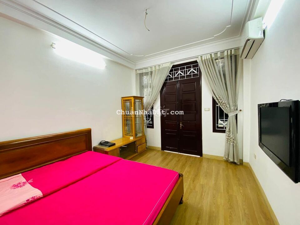 Đẹp quá! Dương Quảng Hàm, 30m oto, cực nông, ngõ to, 45mx5T, 4.65 tỷ Đẹp quá! Dương Quảng Hàm, 30m oto, cực nông, ngõ to, 45mx5T, 4.65 tỷ