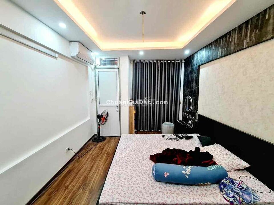 Nhà Đẹp Nguyễn Khánh Toàn_nông_oto gần_ba gác tránh_45m_5T_4,65 tỷ Nhà Đẹp Nguyễn Khánh Toàn_nông_oto gần_ba gác tránh_45m_5T_4,65 tỷ