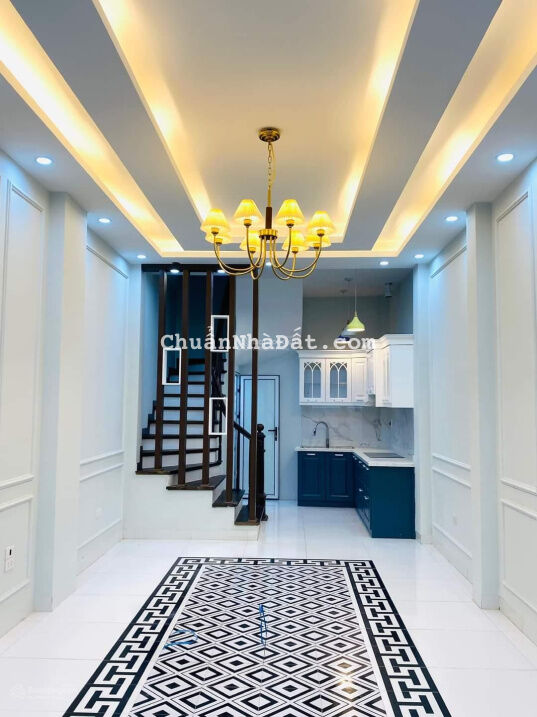 Nhà chính chủ 5 tầng ngõ 253 Nguyễn Khang, cầu giấy dt 45m2 giá 5,4 tỷ nhà mới, ô tô, gần phố