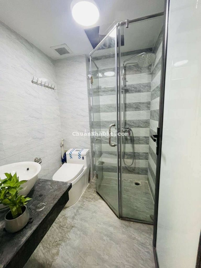 HÓT. CHDV CẦU GIẤY 9 PHÒNG 45TR/THÁNG LÔ GÓC NHỈNH 6 TỶ