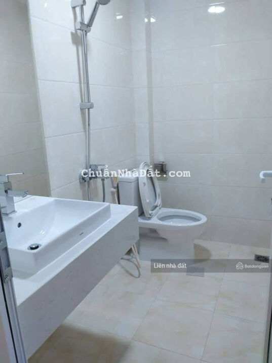 Bán nhà ở Trần Quốc Hoàn DT45m2 x 6 tầng giá 8.9 tỷ, 2thoáng, ôtô, kinh doanh đỉnh