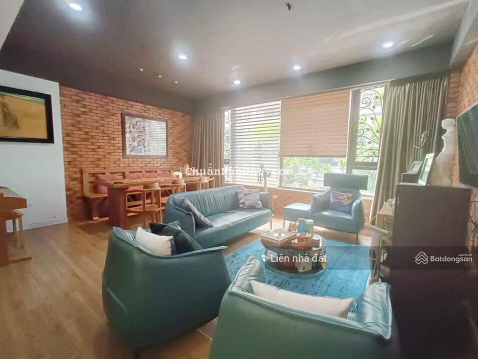 Bán nhà ở Xuân Thủy 46m2 mặt tiền 4.4m giá 8.9 tỷ - ngõ ôtô thông - 2thoáng, kinh doanh đỉnh