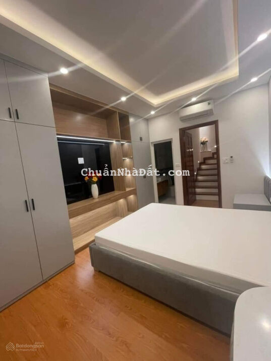 Lỗ lắm rồi! Bán nhà ngõ quận ủy Cầu Giấy-48m2-full đồ- sổ đỏ đẹp- gần phố- nhanh thì còn-nhỉnh 4 tỷ Lỗ lắm rồi! Bán nhà ngõ quận ủy Cầu Giấy-48m2-full đồ- sổ đỏ đẹp- gần phố- nhanh thì còn-nhỉnh 4 tỷ