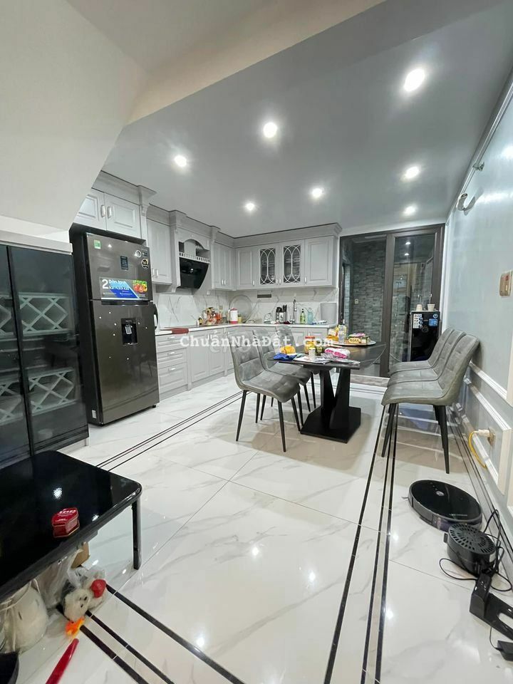 Rẻ_Nhà đẹp Nguyễn Khang_2 thoáng_10m ra phố_3 gác tránh_48m2_5T_5.5tỷ