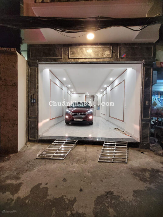 Bán nhà Trần Thái Tông - Cầu Giấy 49m2/15,8 tỷ còn thương lượng, 7T thang máy - ô tô vào nhà