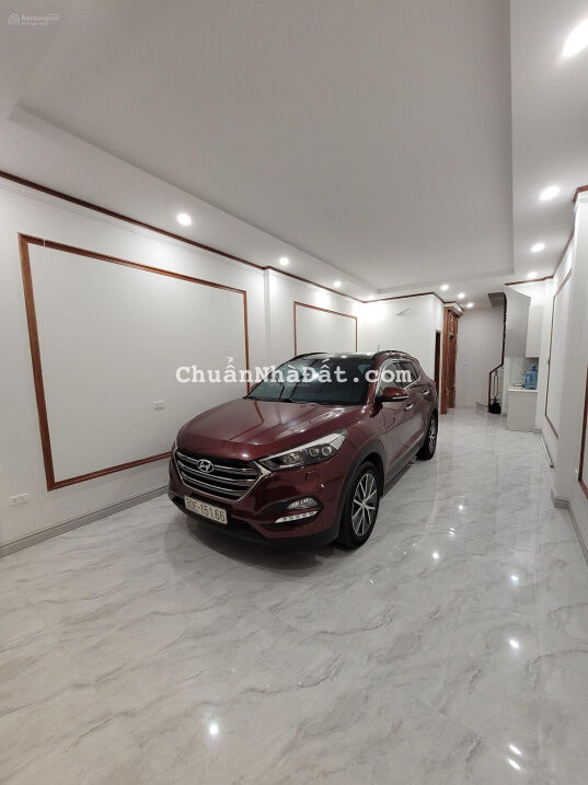 Bán nhà Trần Thái Tông - Cầu Giấy 49m2/15,8 tỷ còn thương lượng, 7T thang máy - ô tô vào nhà