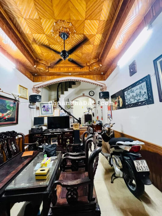 Bán nhà ngõ 68 Cầu Giấy, 10m ra ô tô tránh, ba gác vào tận nhà, DT 50m2*4T*4.7m, chỉ 5.8 tỷ