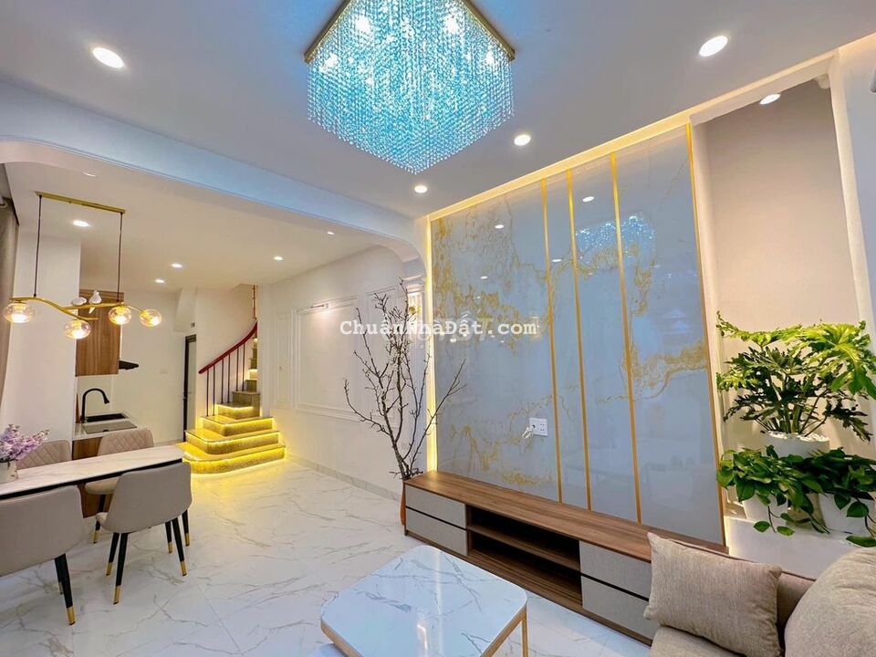 Bán Nhà Hoàng Quốc Việt-Siêu Phẩm Nhà Đẹp ở Ngay-51m2 Giá Hơn 6 Tỷ Bán Nhà Hoàng Quốc Việt-Siêu Phẩm Nhà Đẹp ở Ngay-51m2 Giá Hơn 6 Tỷ