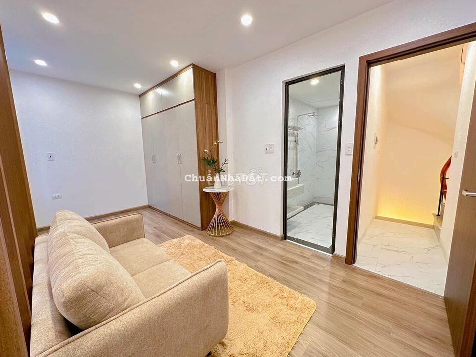 Bán Nhà Hoàng Quốc Việt-Siêu Phẩm Nhà Đẹp ở Ngay-51m2 Giá Hơn 6 Tỷ Bán Nhà Hoàng Quốc Việt-Siêu Phẩm Nhà Đẹp ở Ngay-51m2 Giá Hơn 6 Tỷ