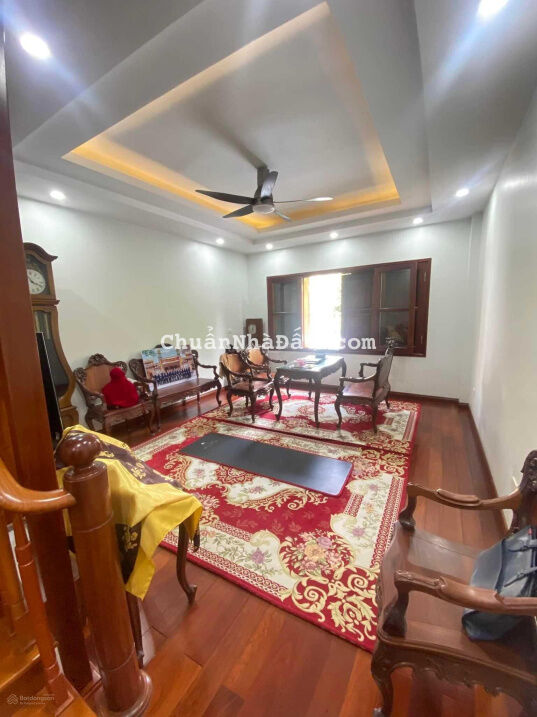 Bán gấp nhà Trần Vỹ 52m2 giá 7.9 tỷ phân lô, ô tô, 2 thoáng rẻ nhất khu vực