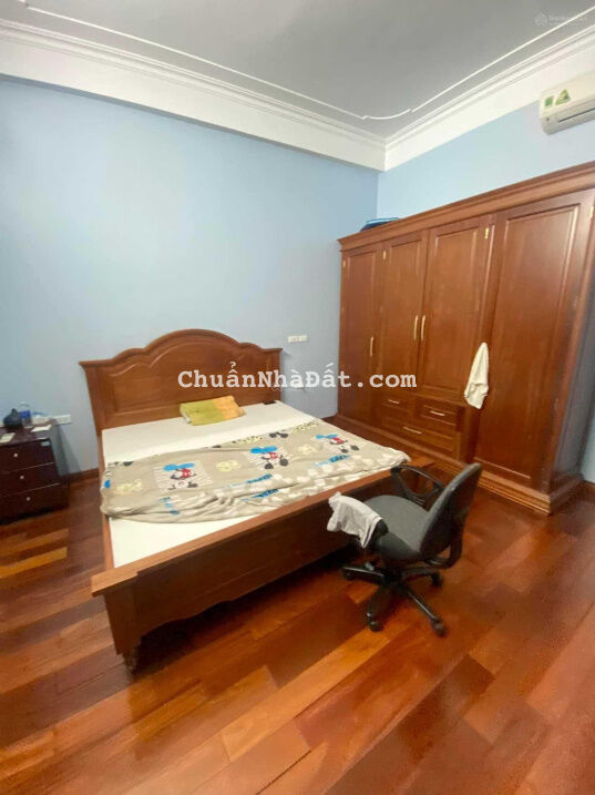 Bán gấp nhà Trần Vỹ 52m2 giá 7.9 tỷ phân lô, ô tô, 2 thoáng rẻ nhất khu vực