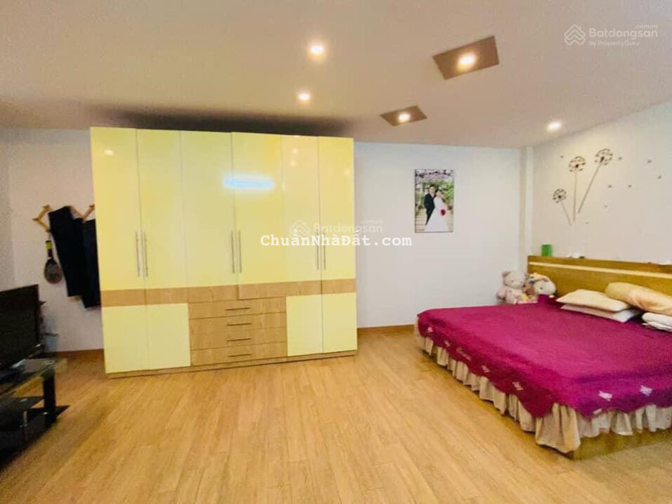 Bán nhà 5 tầng mặt tiền rộng gần mặt phố Hoàng Ngân, Cầu Giấy, ô tô thông, kinh doanh Bán nhà 5 tầng mặt tiền rộng gần mặt phố Hoàng Ngân, Cầu Giấy, ô tô thông, kinh doanh