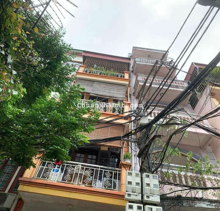 BÁN NHÀ 4 TẦNG MẶT NGÕ KINH DOANH PHỐ DỊCH VỌNG,CẦU GIẤY,Ô TÔ QUA NHÀ