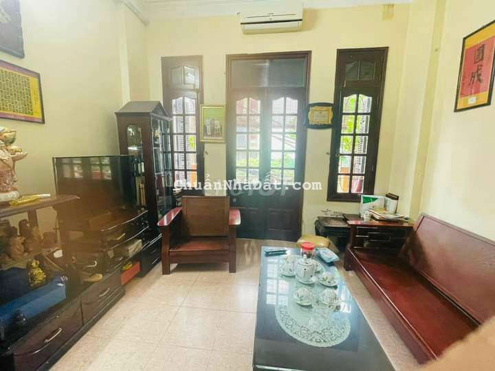 BÁN NHÀ 4 TẦNG MẶT NGÕ KINH DOANH PHỐ DỊCH VỌNG,CẦU GIẤY,Ô TÔ QUA NHÀ