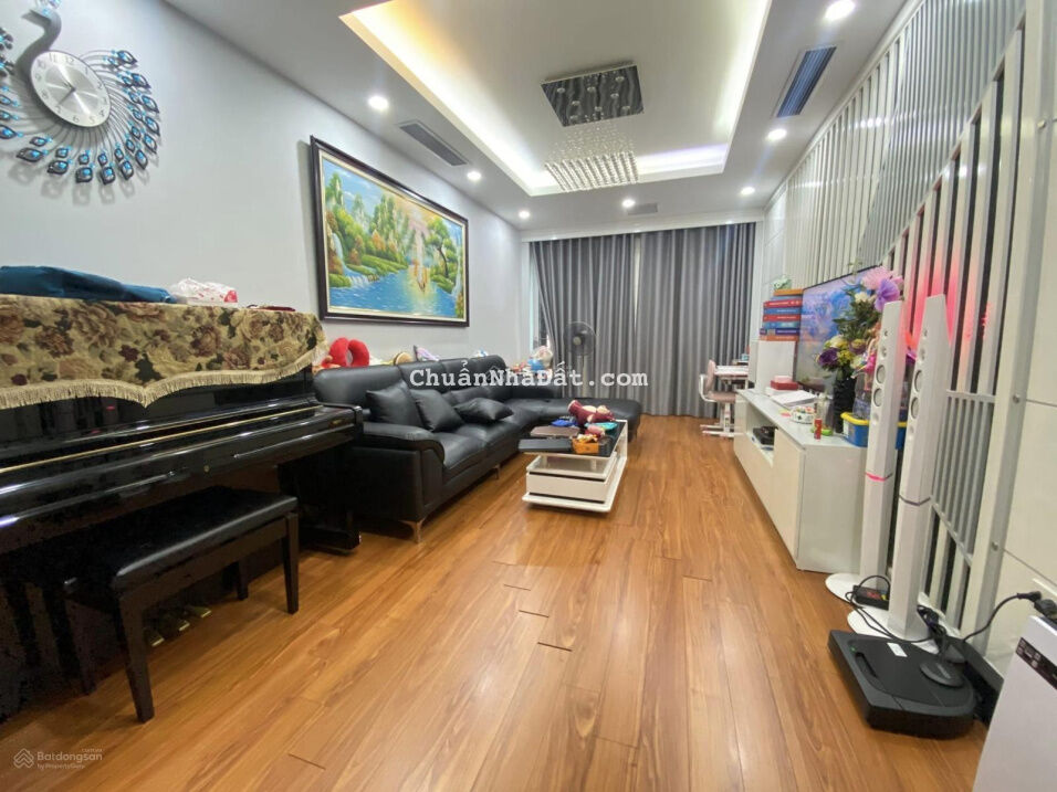 Bán nhà phân lô Phùng Chí Kiên, Quận Cầu Giấy, sát phố, ô tô, full nội thất đẹp mới chỉ nhỉnh 10 tỷ Bán nhà phân lô Phùng Chí Kiên, Quận Cầu Giấy, sát phố, ô tô, full nội thất đẹp mới chỉ nhỉnh 10 tỷ