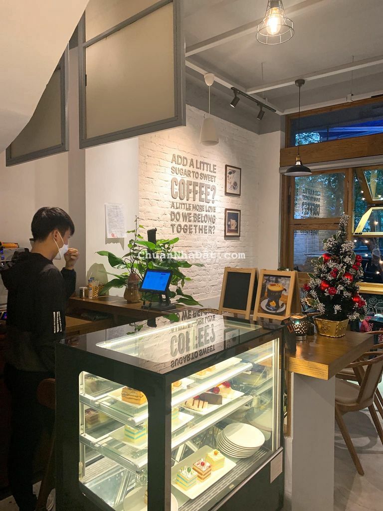 CẦN BÁN MẶT PHỐ TRẦN VỸ, 15M VỈA HÈ, ĐANG KINH DOANH CÀ PHÊ: 60M 16 TỶ