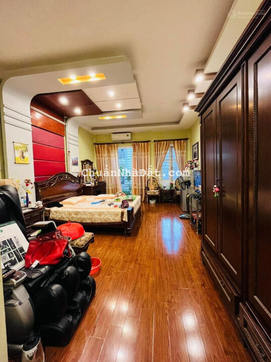 Bán nhà Hồ Tùng Mậu, Mai Dịch, Cầu Giấy, ô tô tránh, 68m2, 4T, giá 9.5 tỷ. LH Hải 0966866250