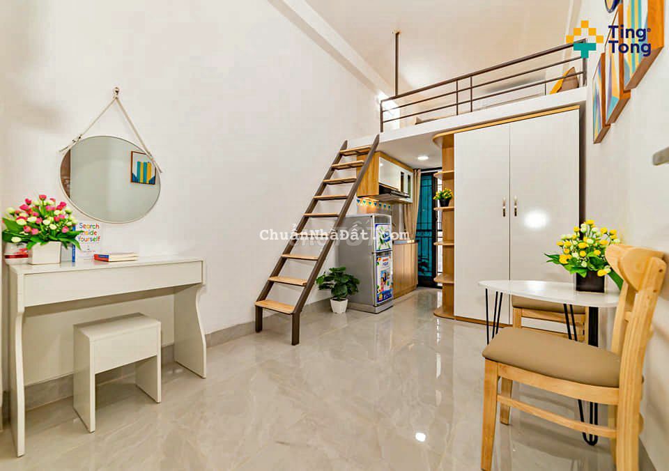 Tòa CCMN Cầu Giấy- Cách ô tô 30m- 8T thang máy 18P- Dòng tiền 80tr/th