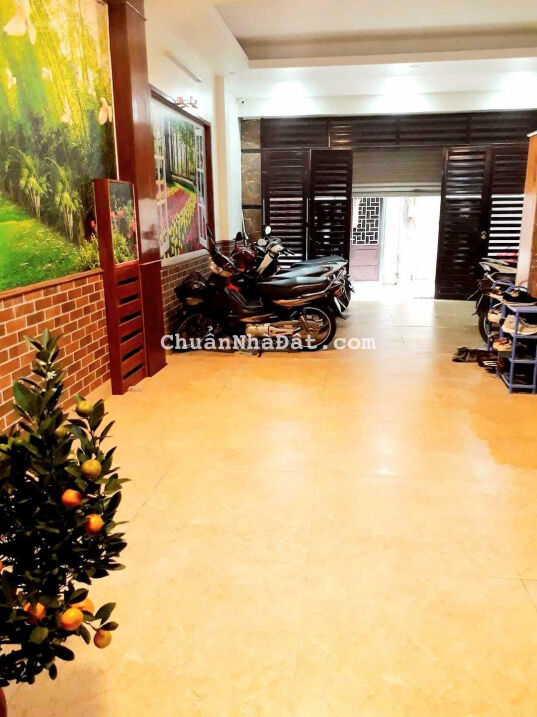 Bán nhà PL Hoàng Quốc Việt, Tô Hiệu, Cầu Giấy 7 tầng full nội thất, DT 80 m2 ô tô vào nhà 17 tỷ