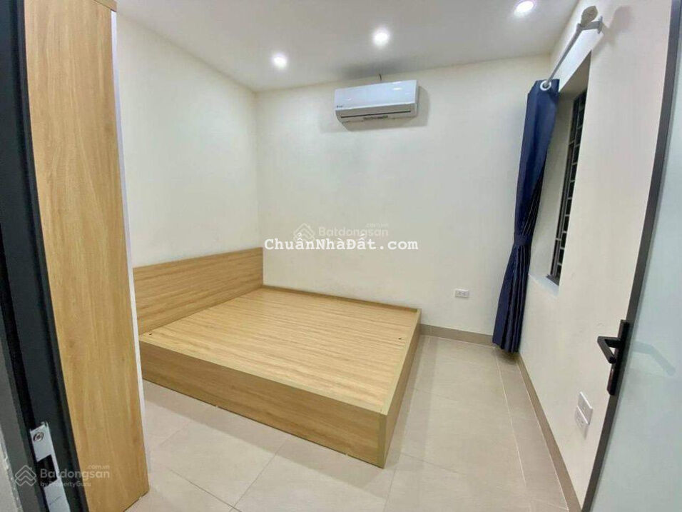 Hoàng Quốc Việt - DT 80m2 - ngõ thông ô tô - 15 phòng cho thuê - phân lô đẹp - giá 9.5 tỷ Hoàng Quốc Việt - DT 80m2 - ngõ thông ô tô - 15 phòng cho thuê - phân lô đẹp - giá 9.5 tỷ