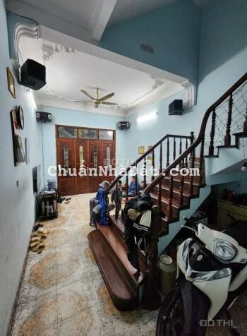 Bán nhà Nguyễn Ngọc Vũ,quận Cầu Giấy,88M x5T,MT 4M-Ô tô đỗ cửa-Nở hậu-chỉ 10.7 tỷ