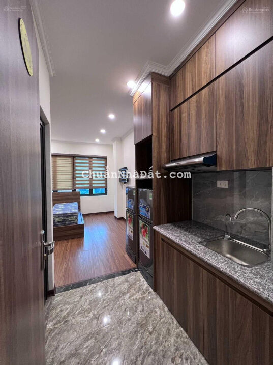 Bán chung cư mini mới xây Cầu Giấy 90m2 8T thang máy 23 tỷ lô góc ngõ thông ô tô 29 phòng 150tr/th